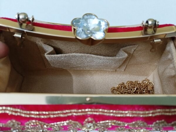 Embroidery Red Lock Bag